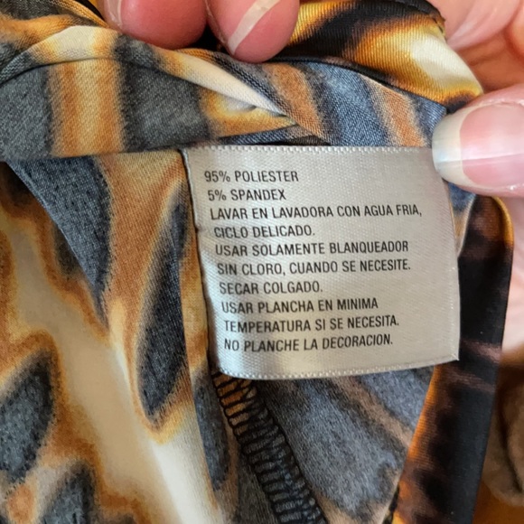 Shell - Picture 5 of 5